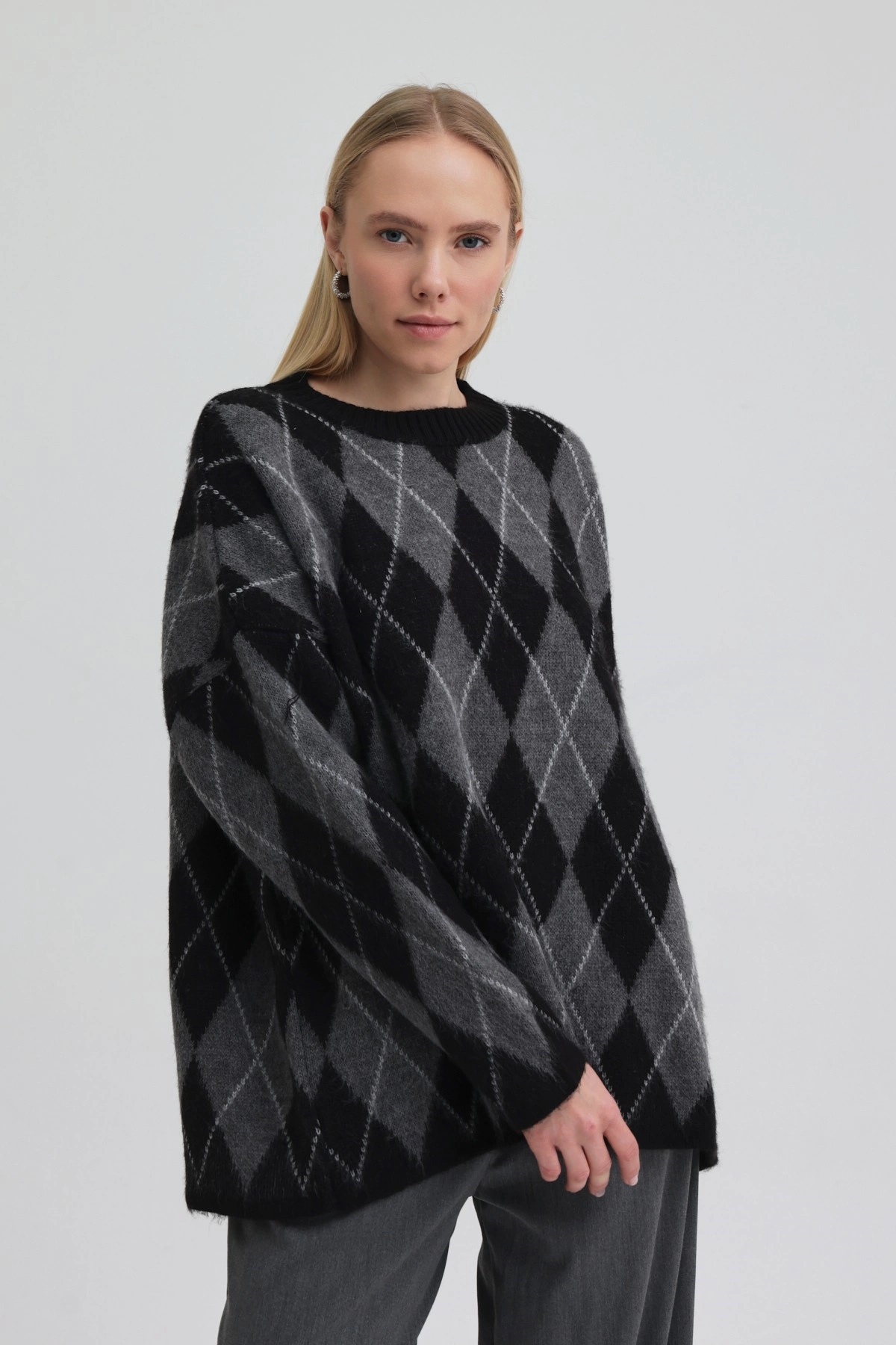 Qanu Argyle Triko Kazak Siyah 