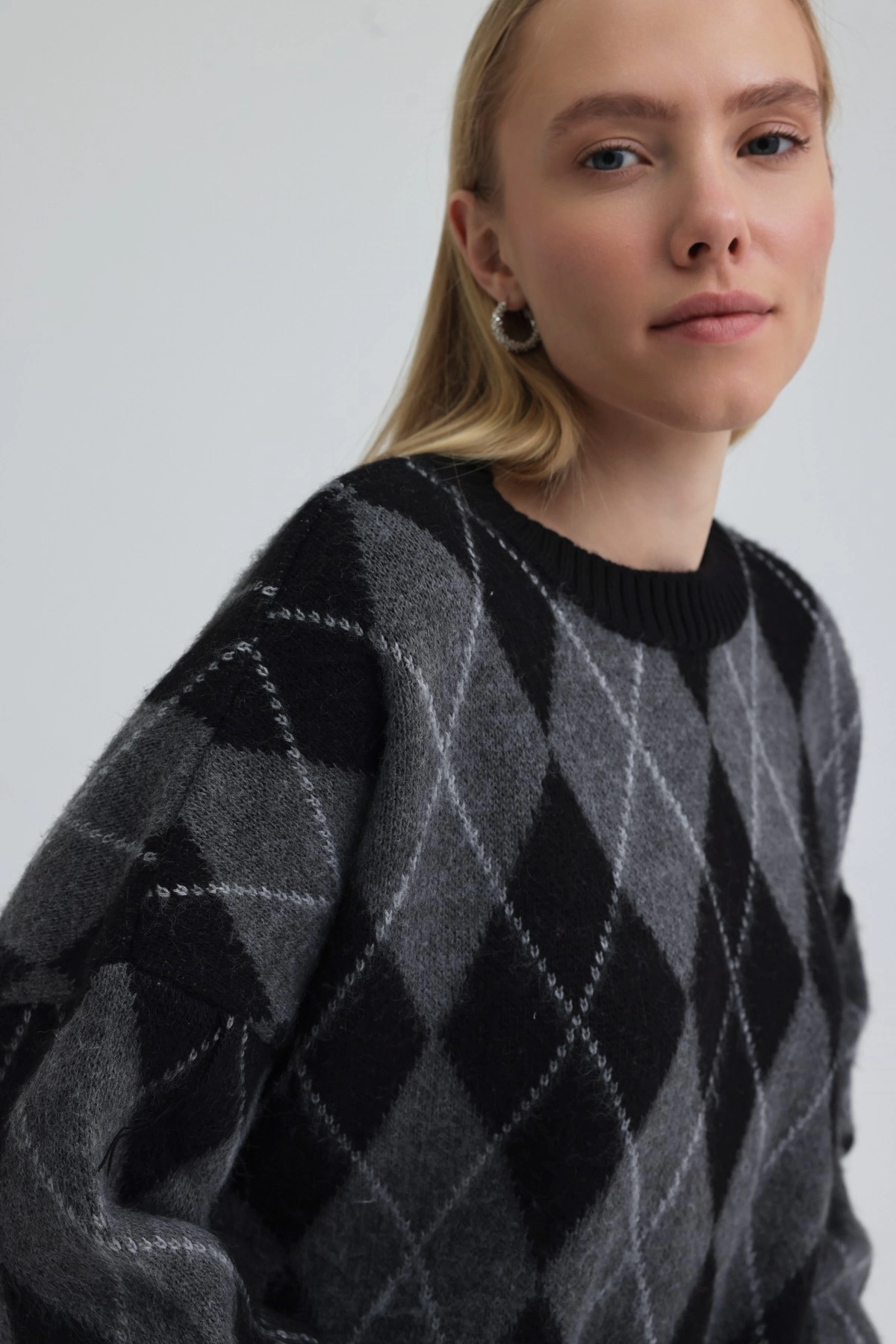 Qanu Argyle Triko Kazak Siyah  - Tesettür Giyim