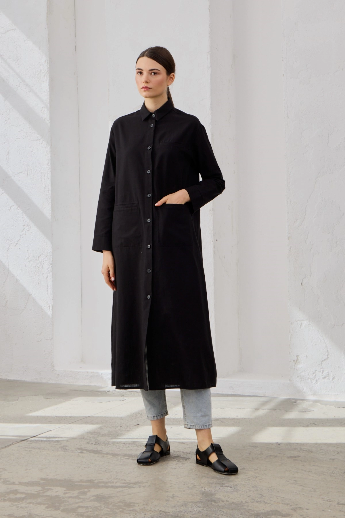 Qanu Cepli Keten Gömlek Siyah 