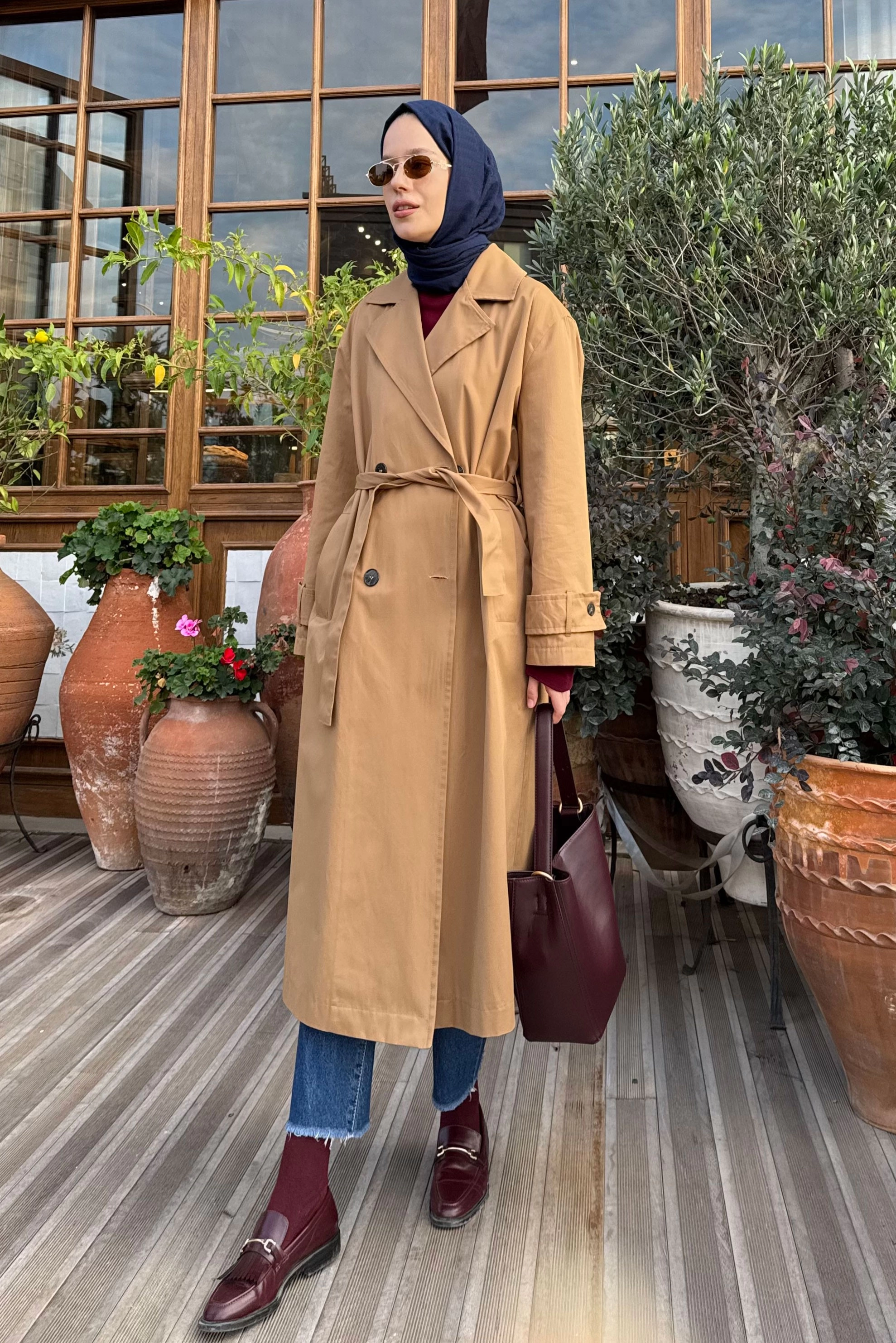 Qanu Floriva Uzun Trençkot Camel  - Tesettür Giyim