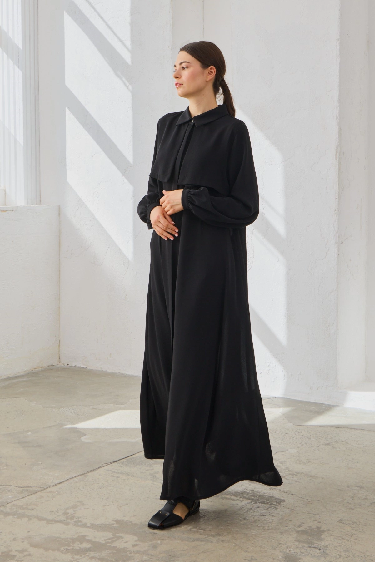 Qanu Kapaklı Ferace Siyah  - Tesettür Giyim