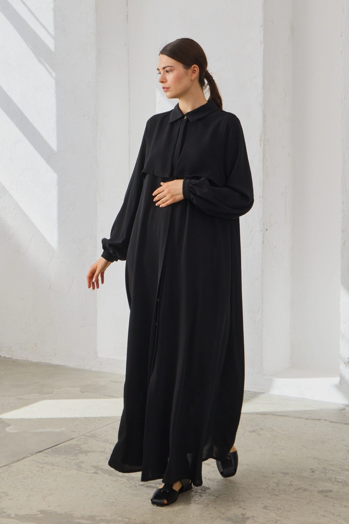 Qanu Kapaklı Ferace Siyah  - Tesettür Giyim