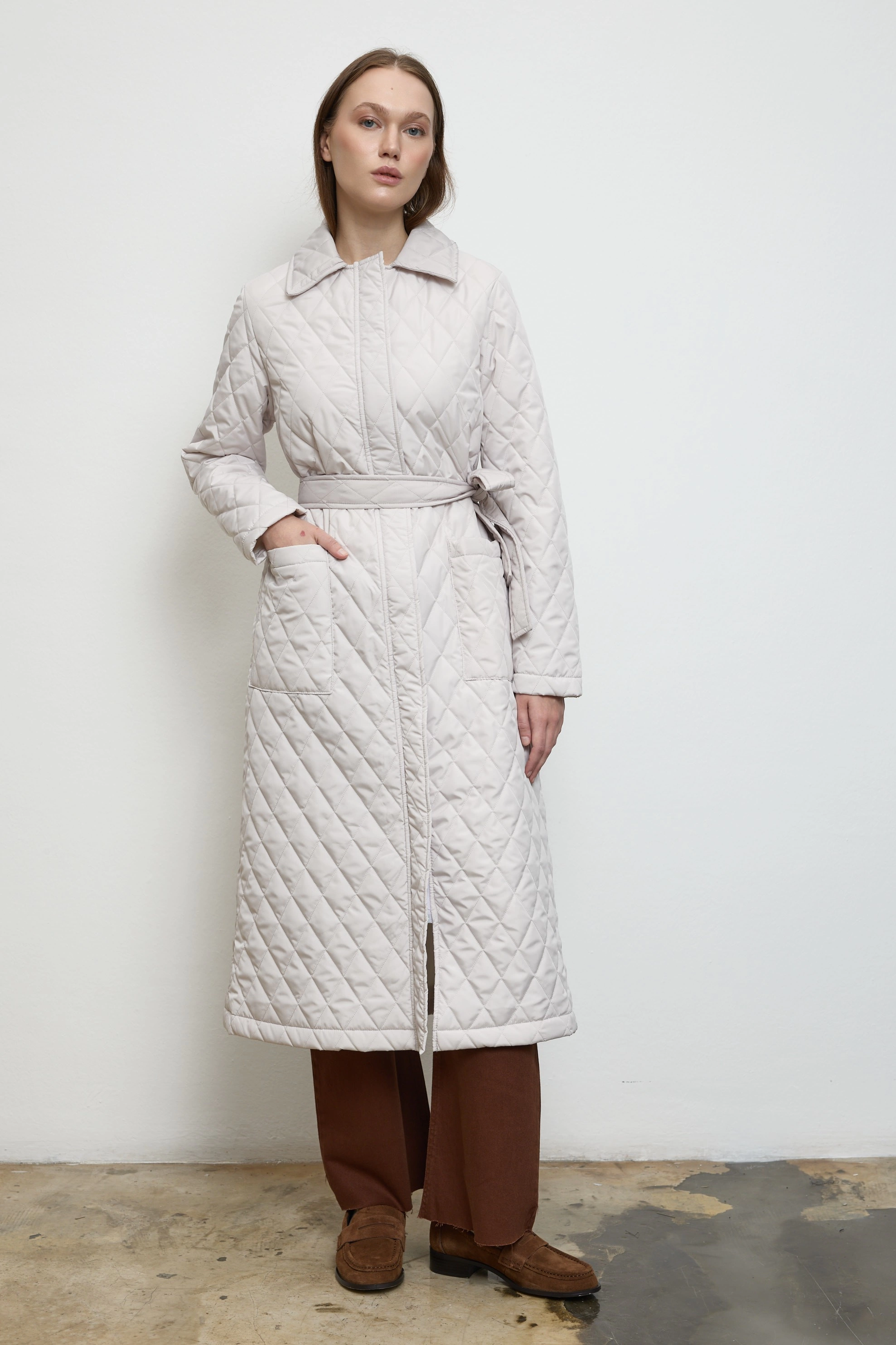 Qanu Kapitone Mont Bej