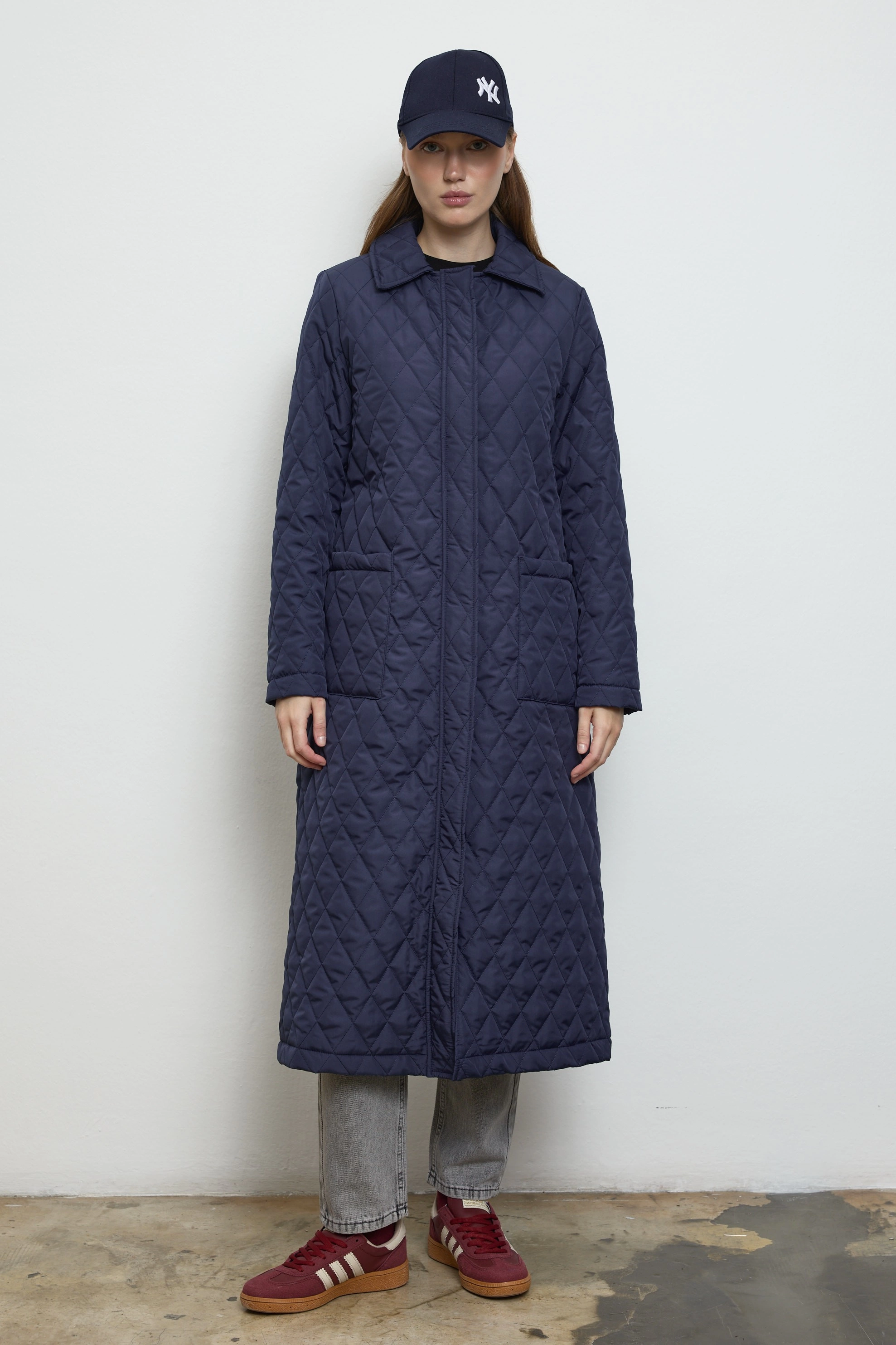 Qanu Kapitone Mont Lacivert