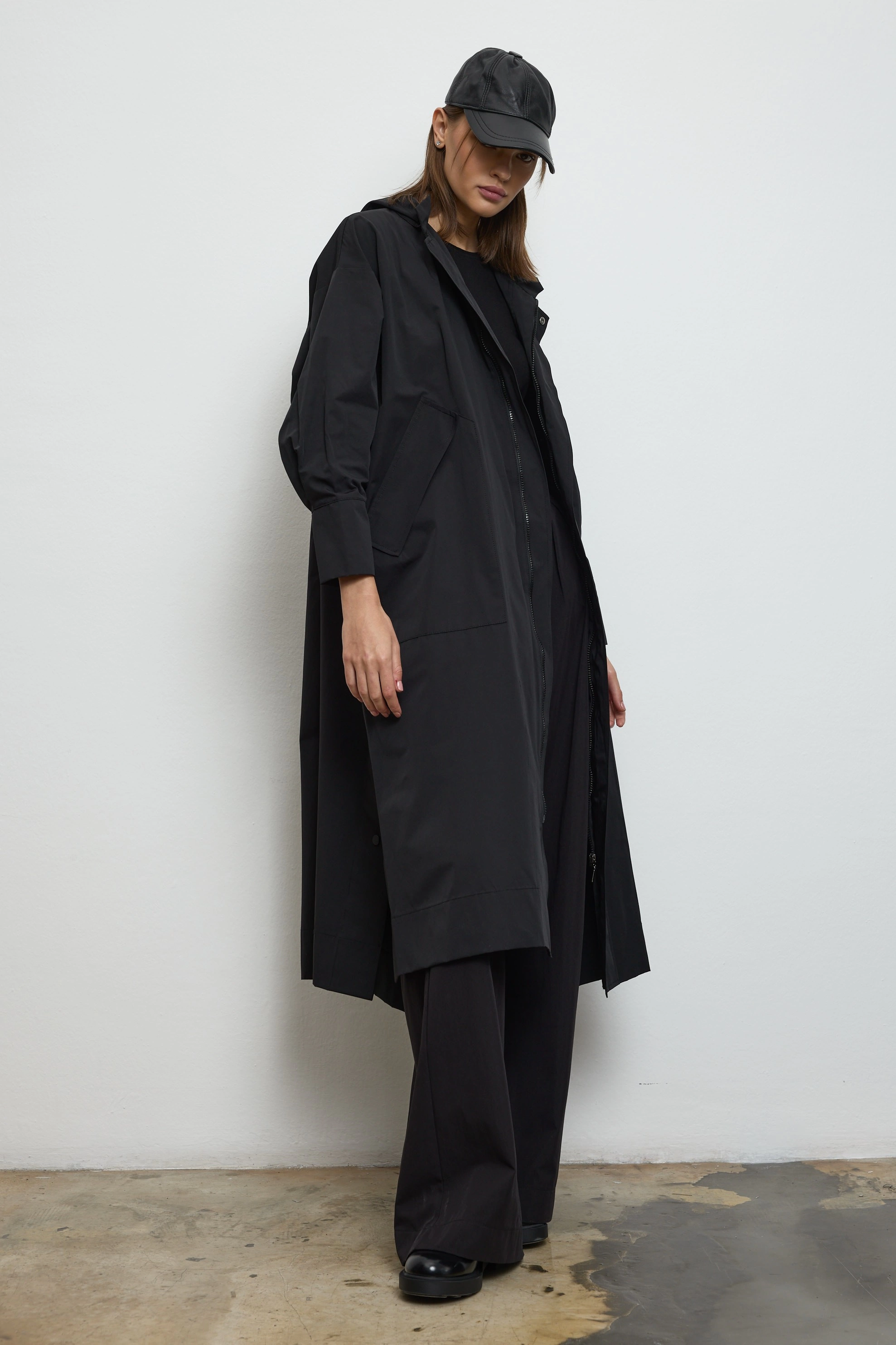 Qanu Kapüşonlu Oversize Yağmurluk Siyah