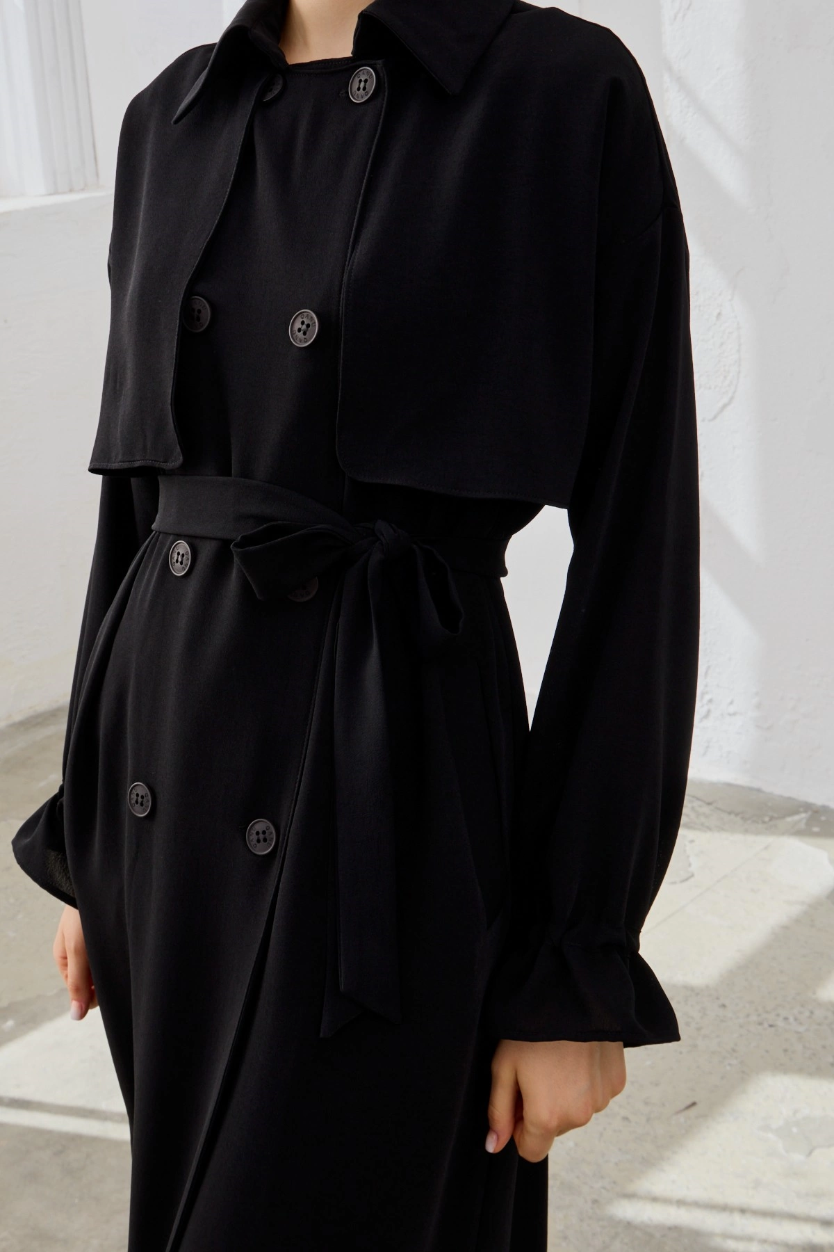 Qanu Kuşaklı Ferace Siyah  - Tesettür Giyim