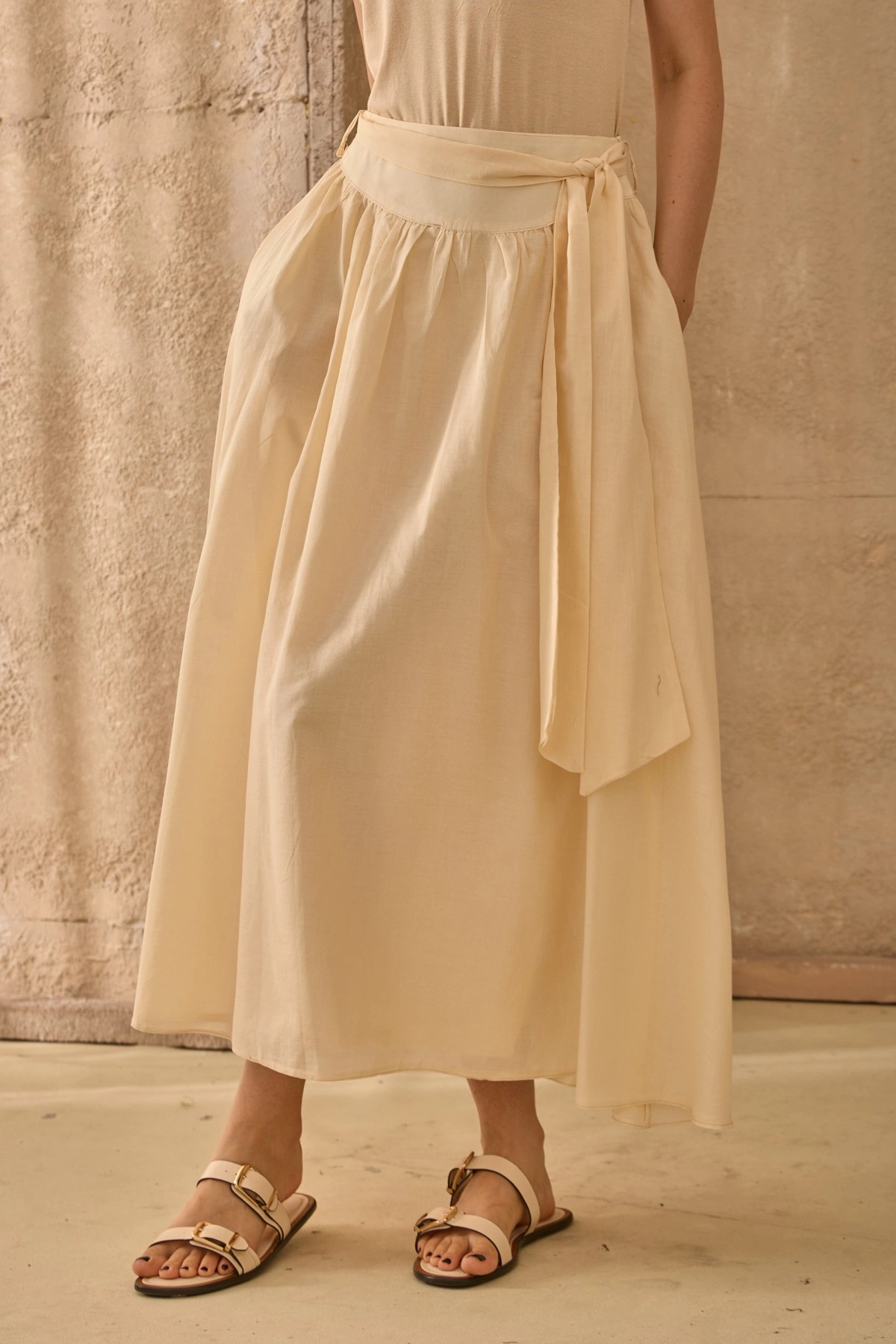 Qanu Kuşaklı Vual Etek Bej