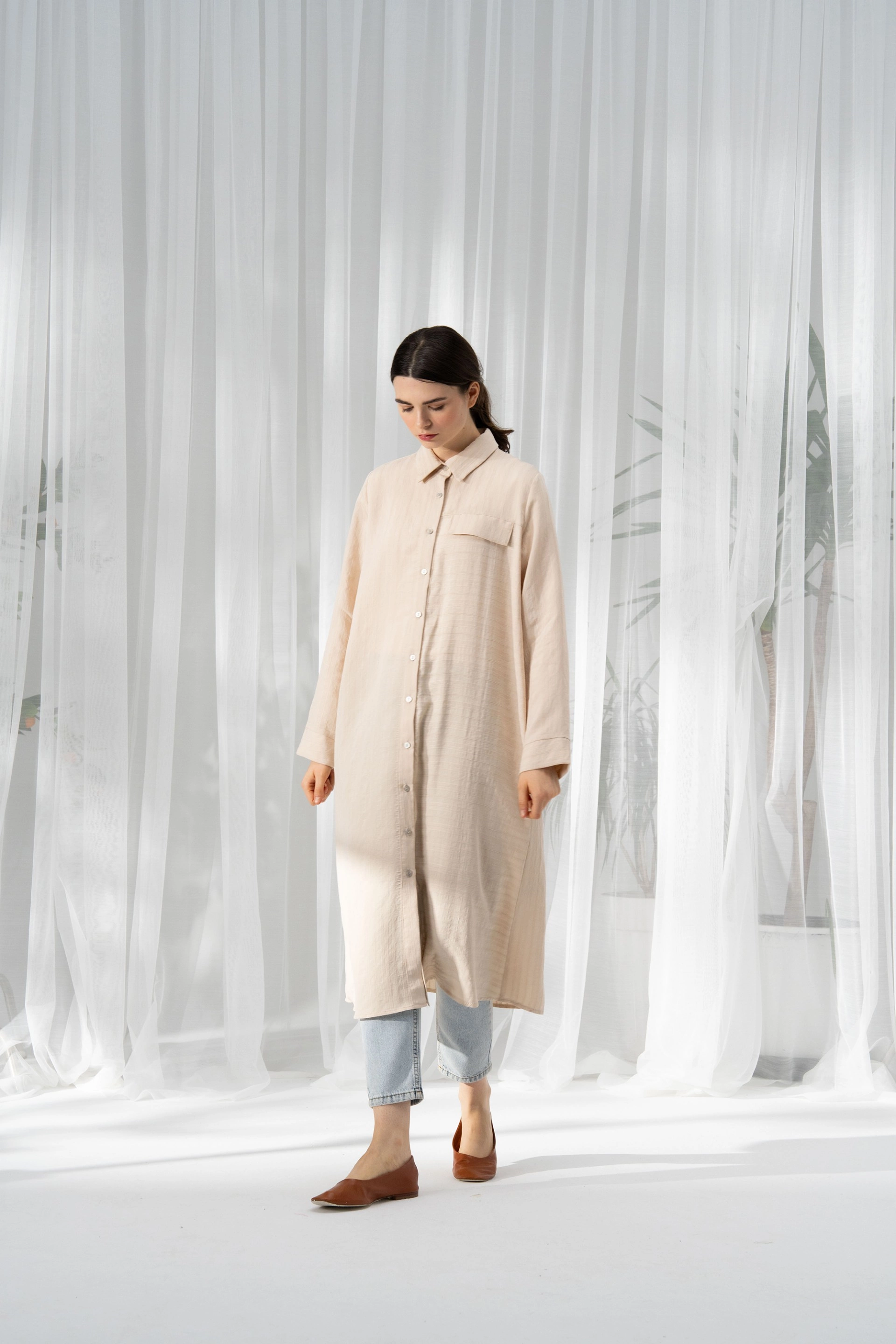 Qanu Modal Tokalı Gömlek Bej