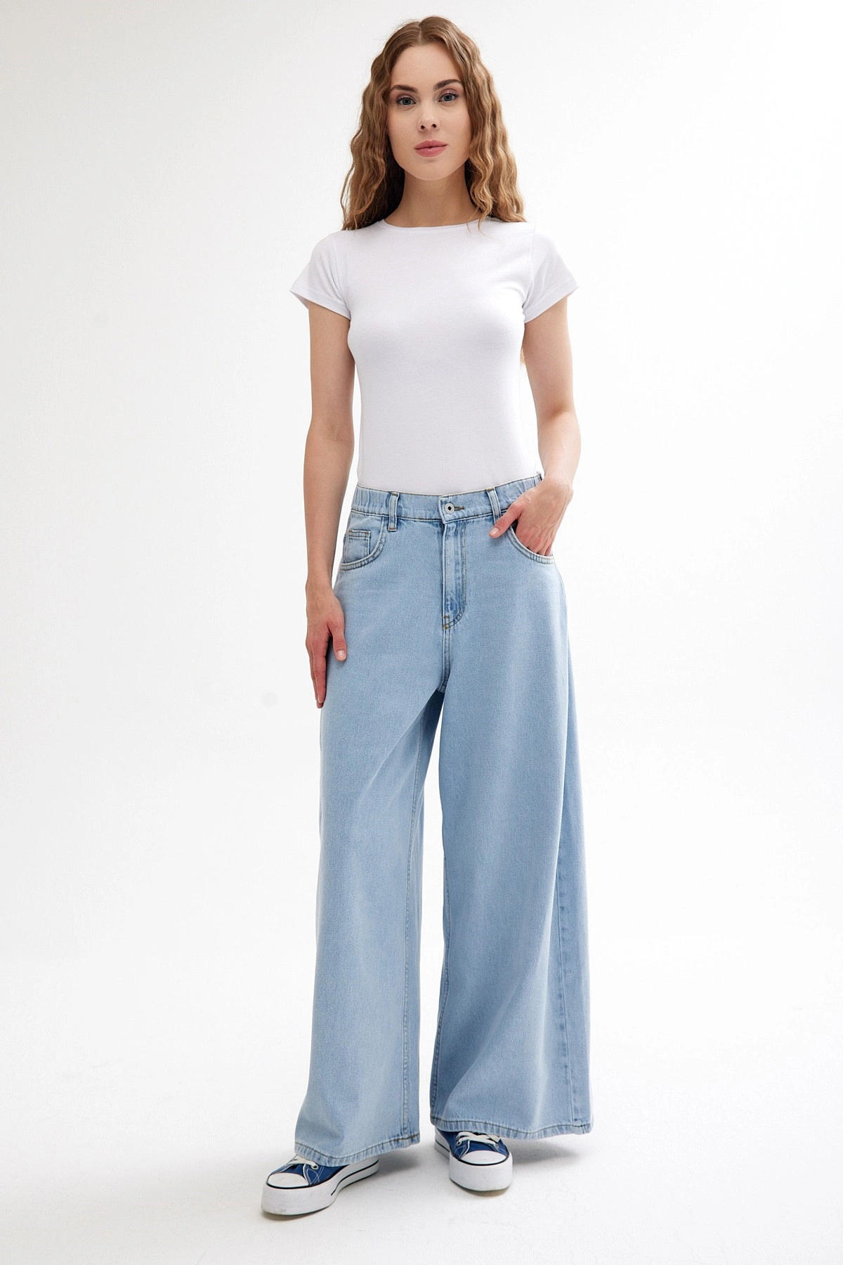 Qanu Pamuklu Bol Paça Açık Mavi Jean 
