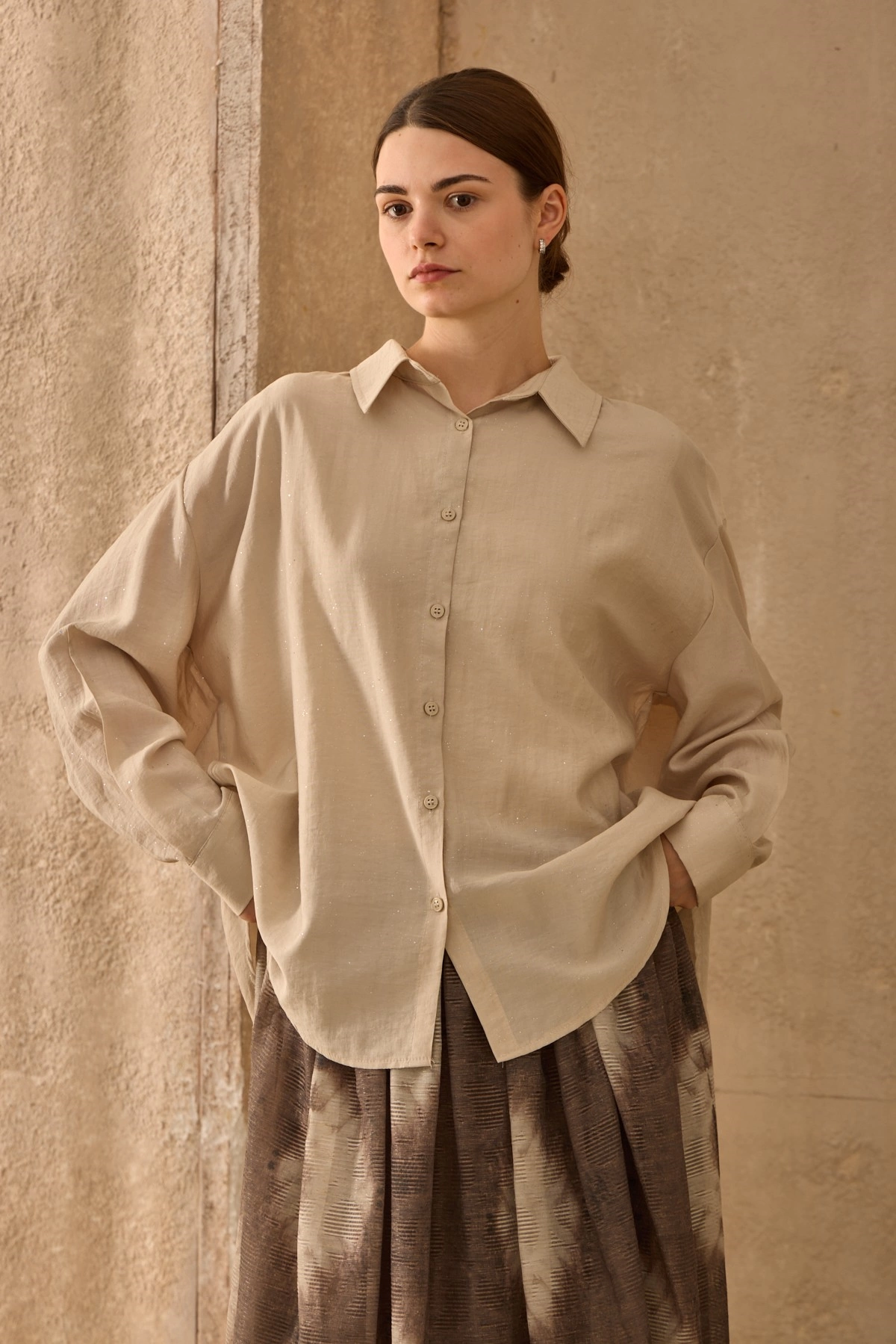 Qanu Parıltılı Gömlek Bej
