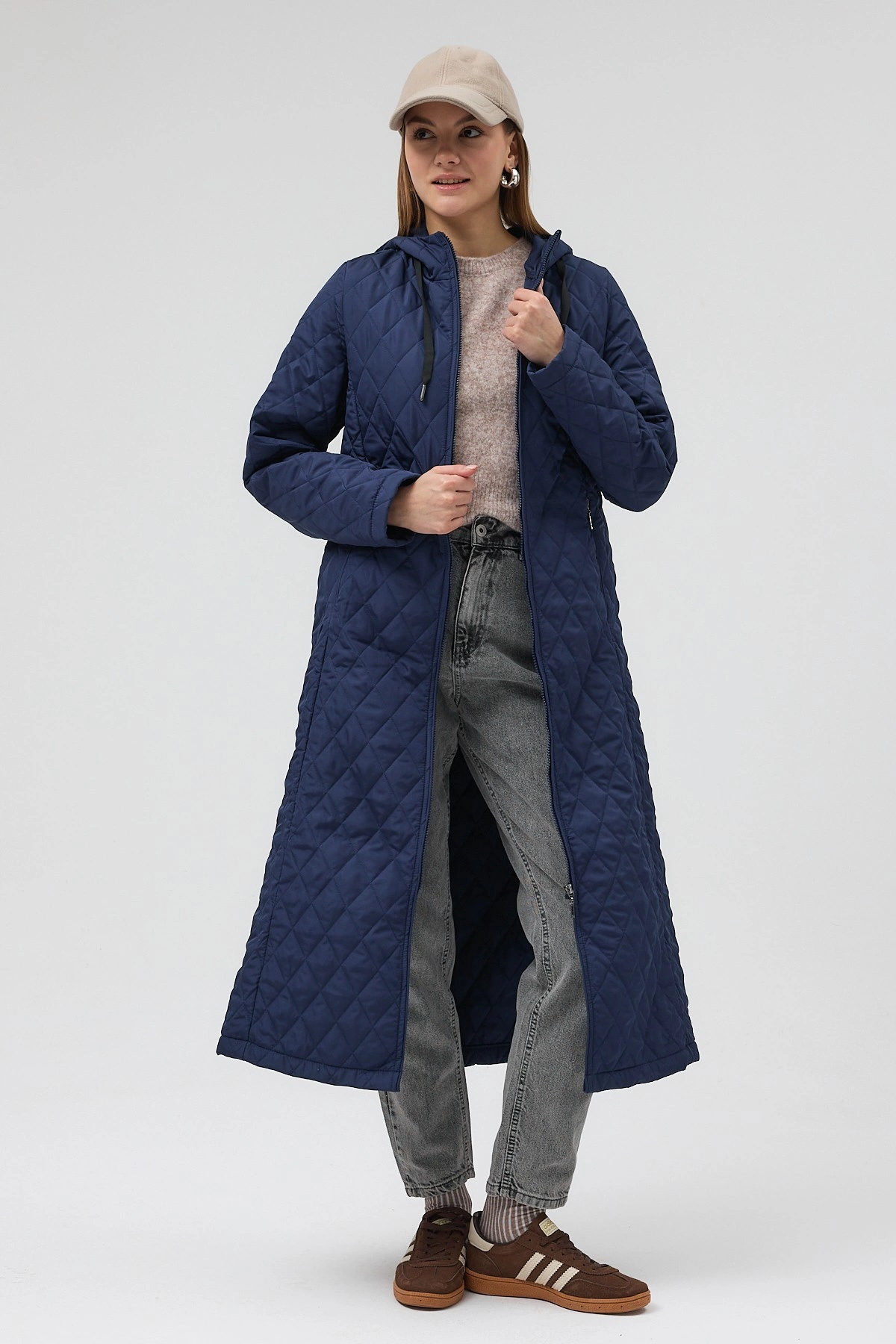 Qanu Premium Kapitone Mont Lacivert - Tesettür Giyim