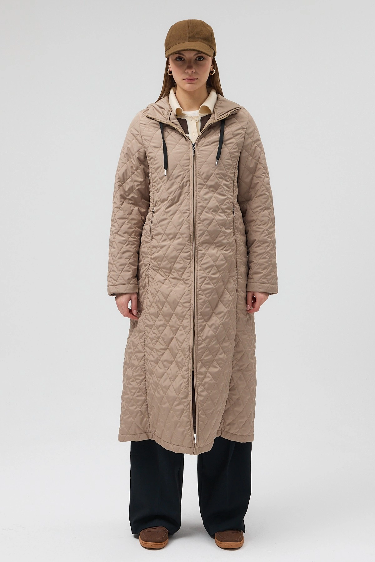 Qanu Premium Kapitone Mont Vizon - Tesettür Giyim