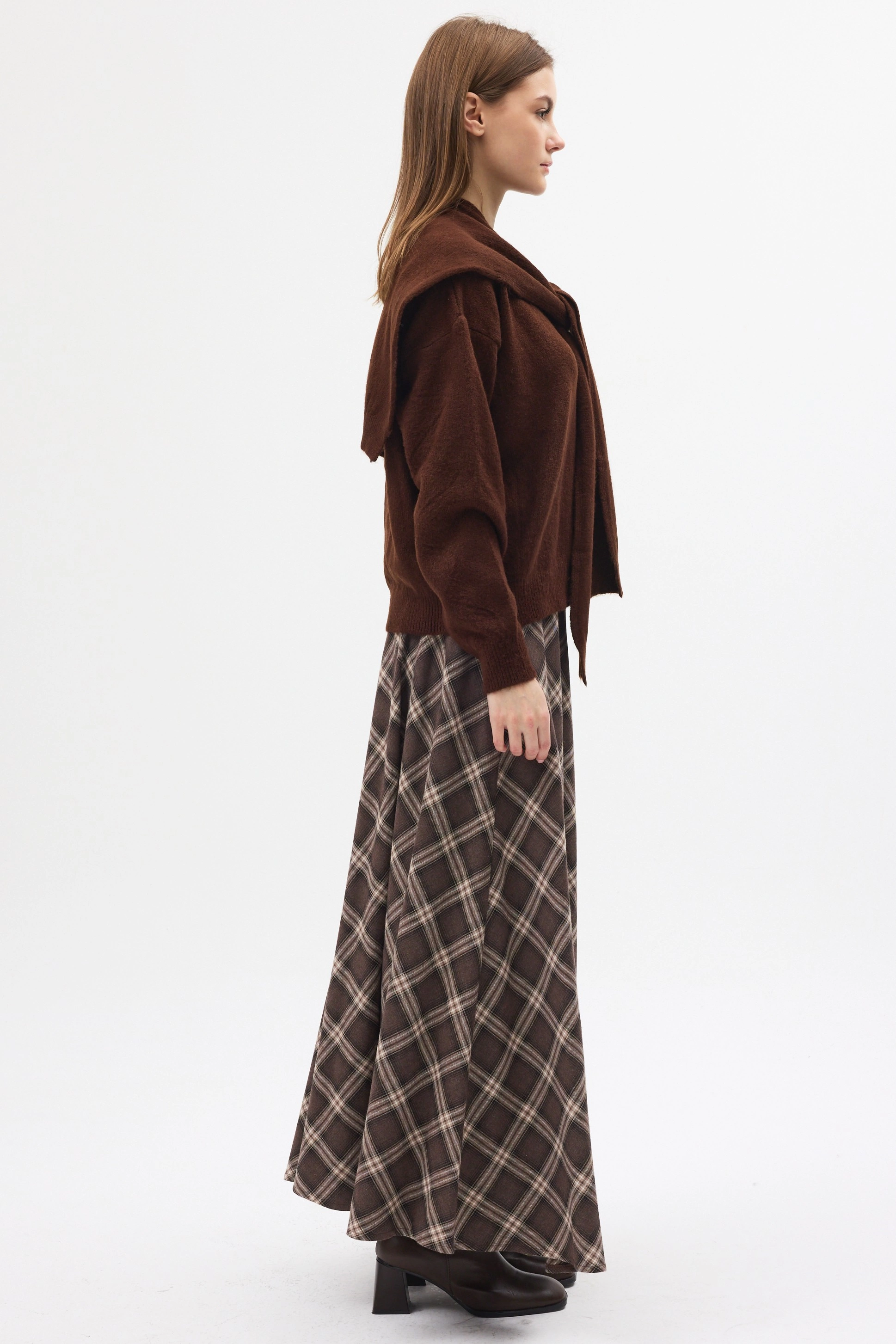 Qanu Şal Detaylı Triko Kazak Kahverengi - Tesettür Giyim