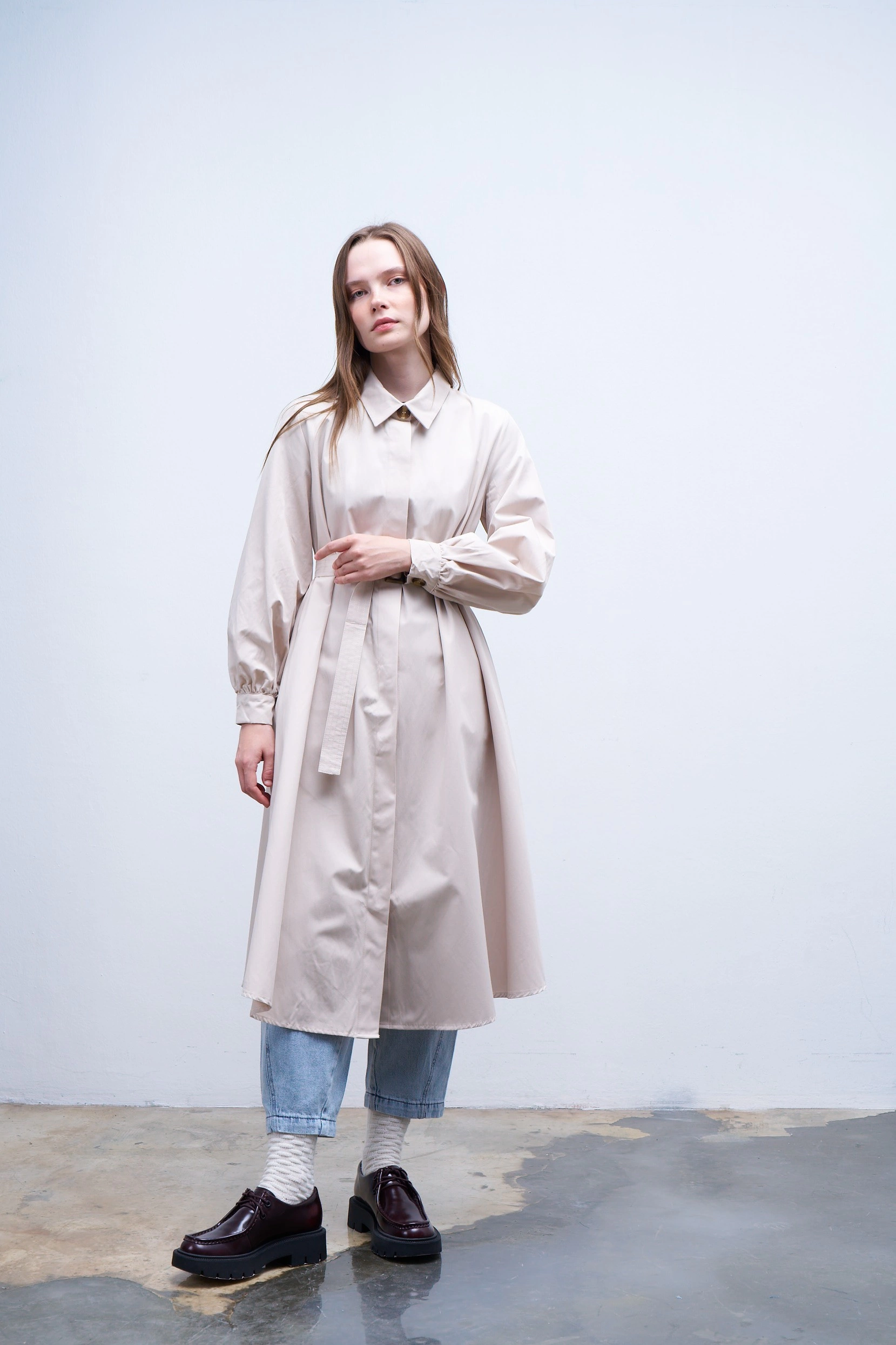 Qanu Volanlı Trençkot Bej  - Tesettür Giyim