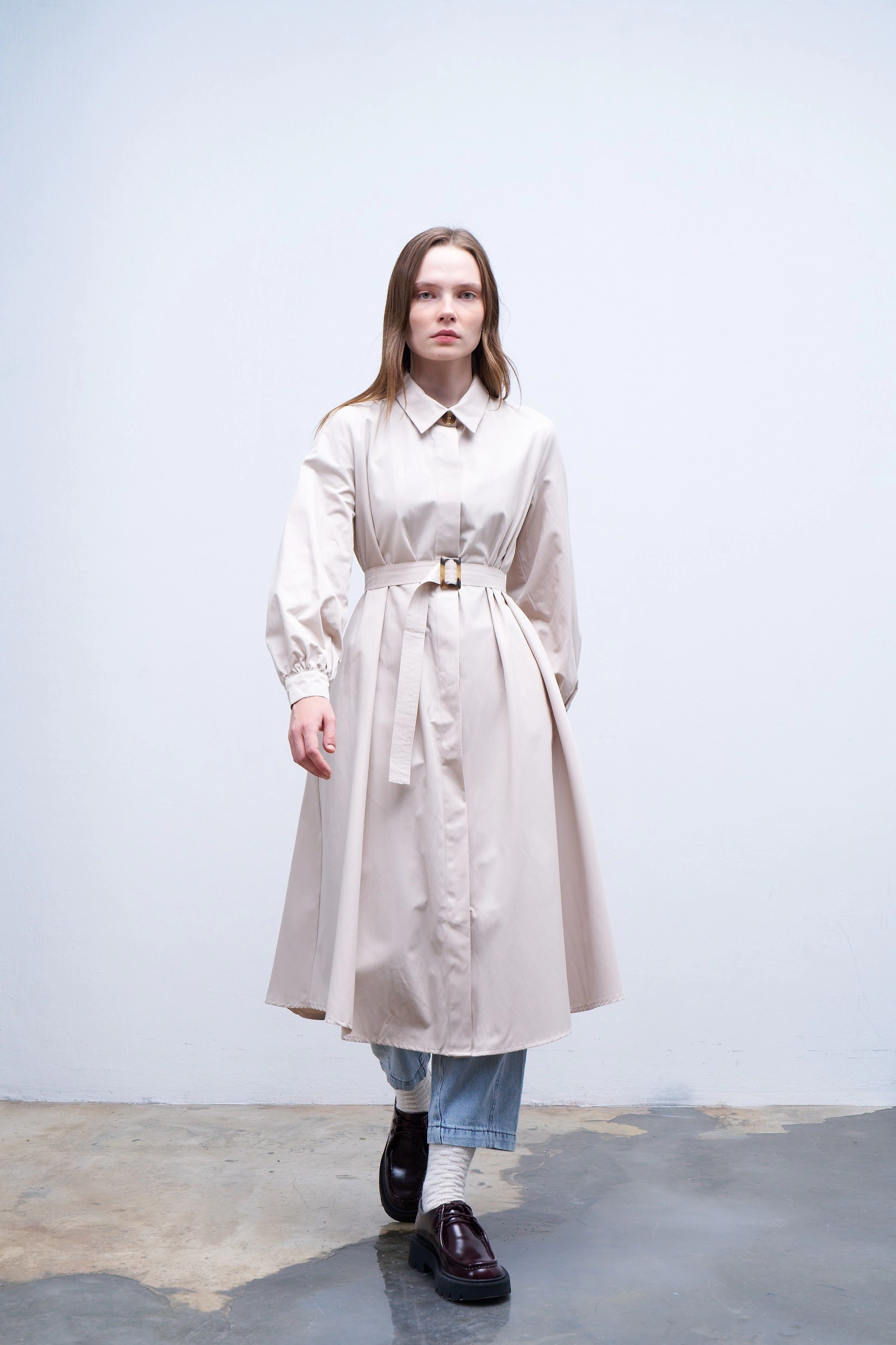 Qanu Volanlı Trençkot Bej  - Tesettür Giyim