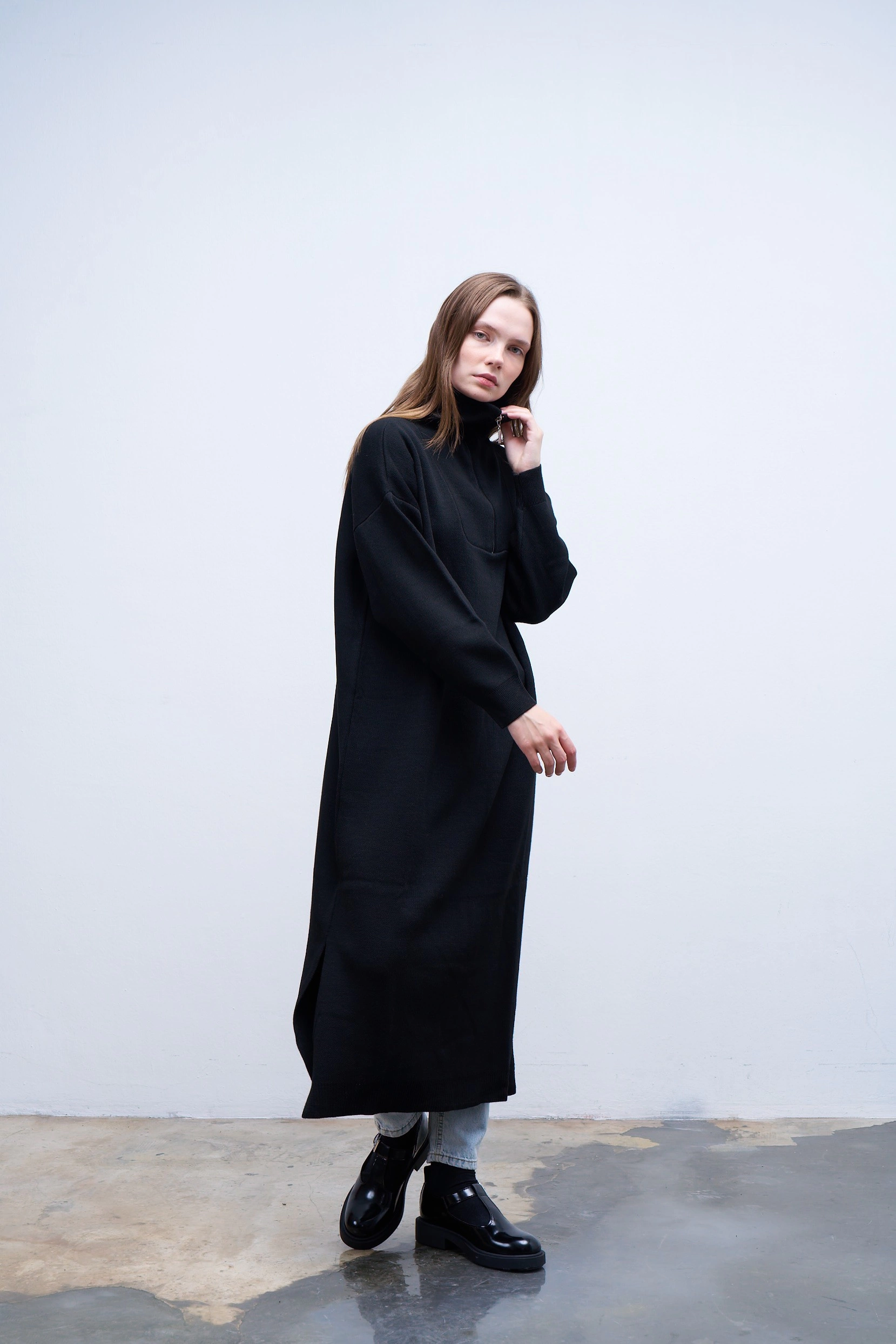 Qanu Yakası Fermuarlı Triko Tunik Siyah