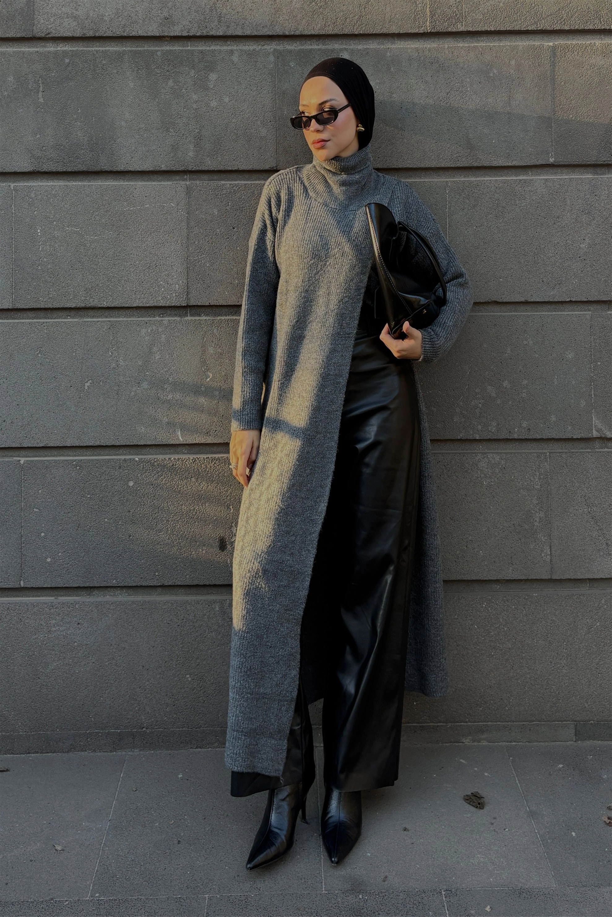 Qanu Yırtmaçlı Triko Tunik Gri - Tesettür Giyim