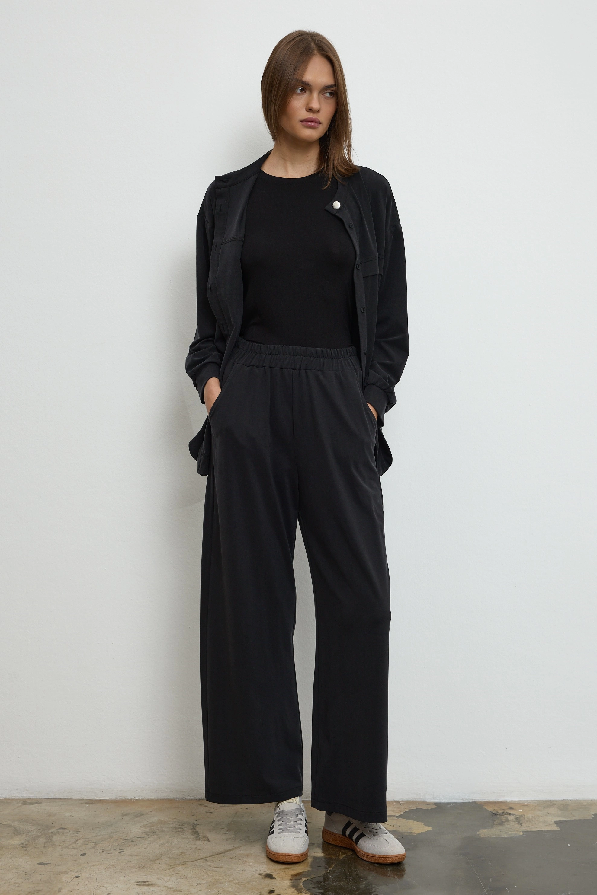 Qanu Zerda Takım Siyah